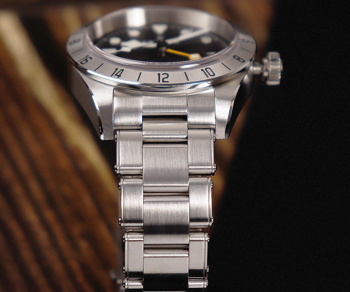 Cronos Vintage GMT 39mm NH34 A - Tropic Strap Vintage review and price